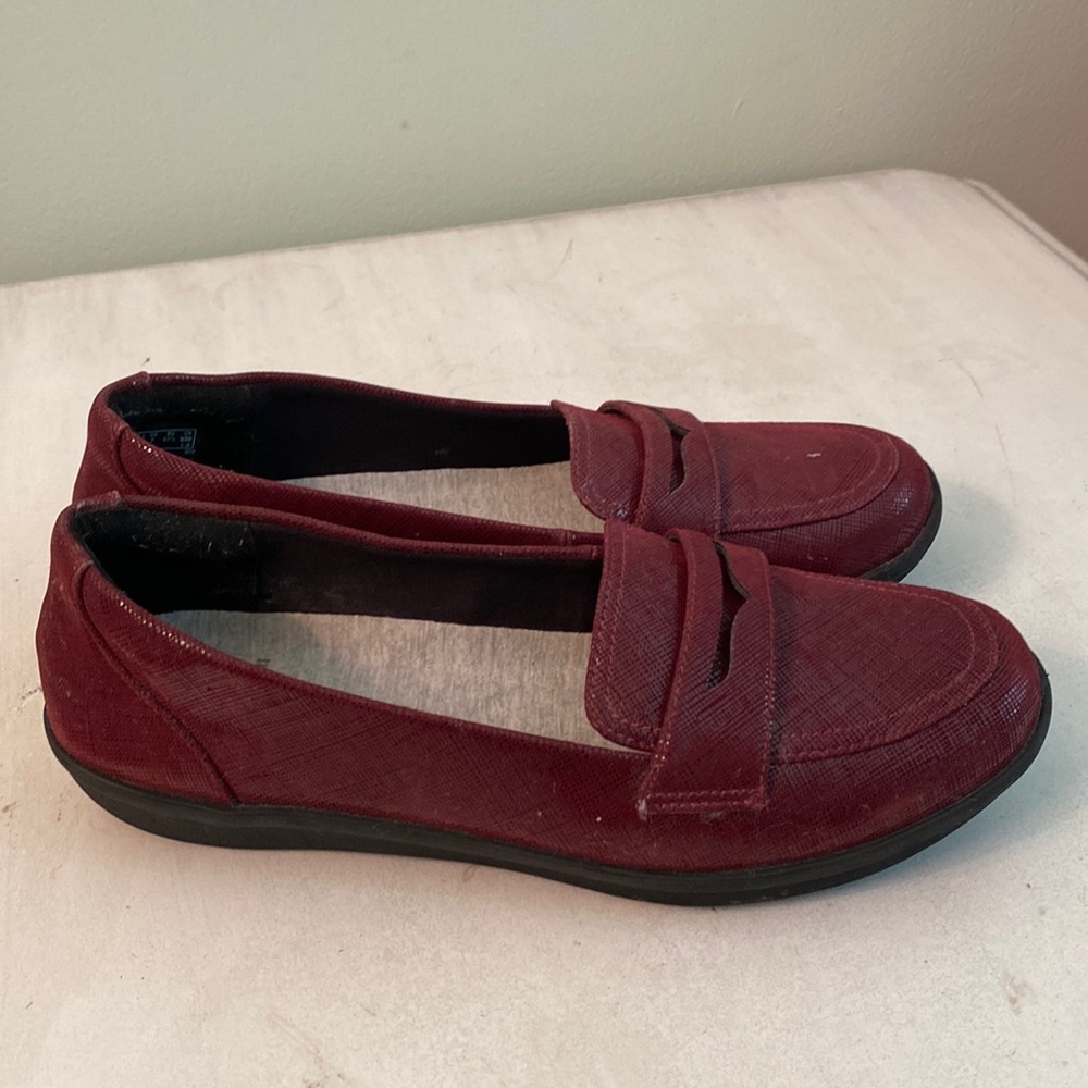 Cloudsteppers by Clarks burgundy flats